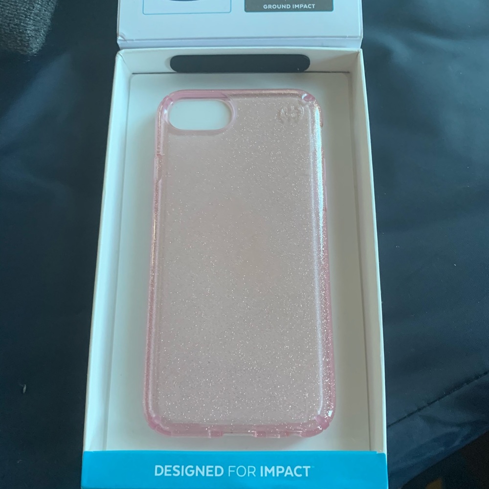 Iphone 7 Case And Screen Protector Bundle - image 2